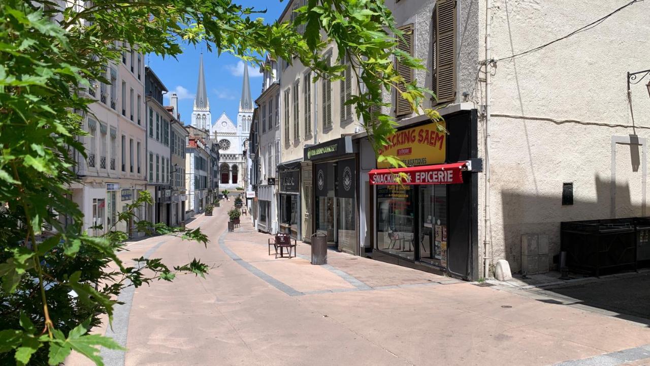 Coeur De Ville, Magnifique Appartement + Parking Pau Exterior foto